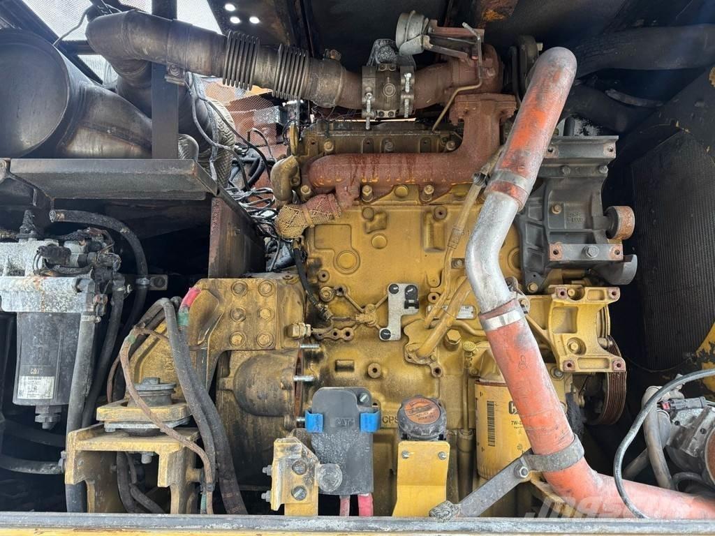 CAT M316 F Специални екскаватори