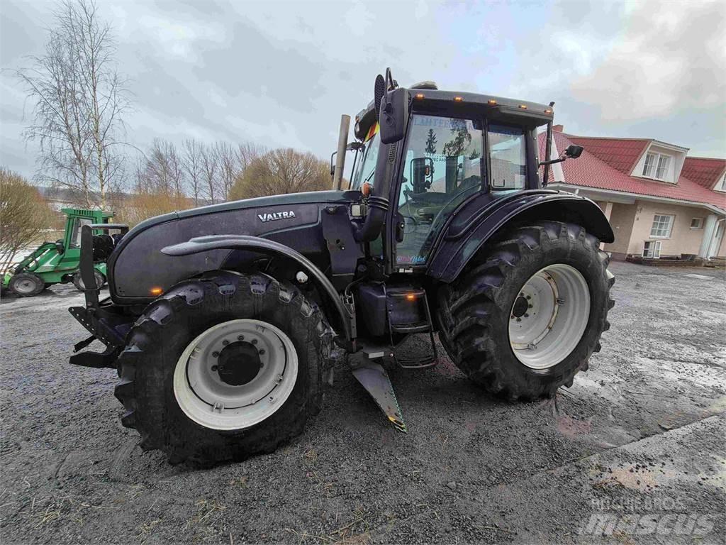 Valtra T191LS Трактори