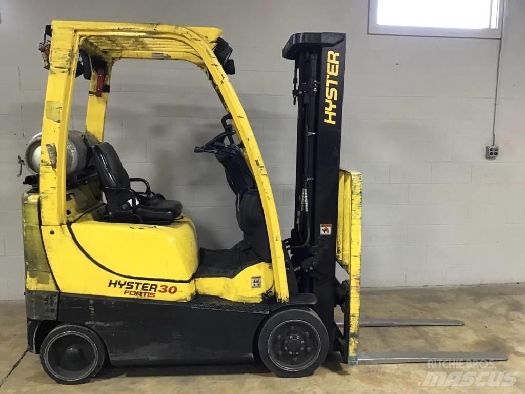 Hyster S 30 FT Вилични кари-повдигачи - други