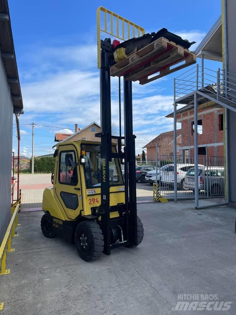 Hyster H3.5UT Камиони с АГУ