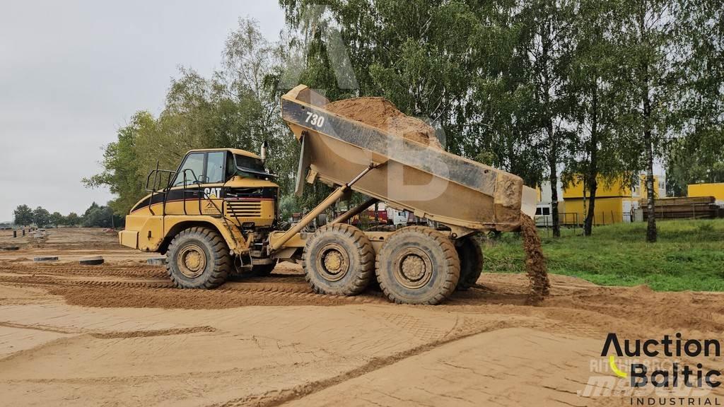 CAT 730 Дъмпери/моторни превозни средства