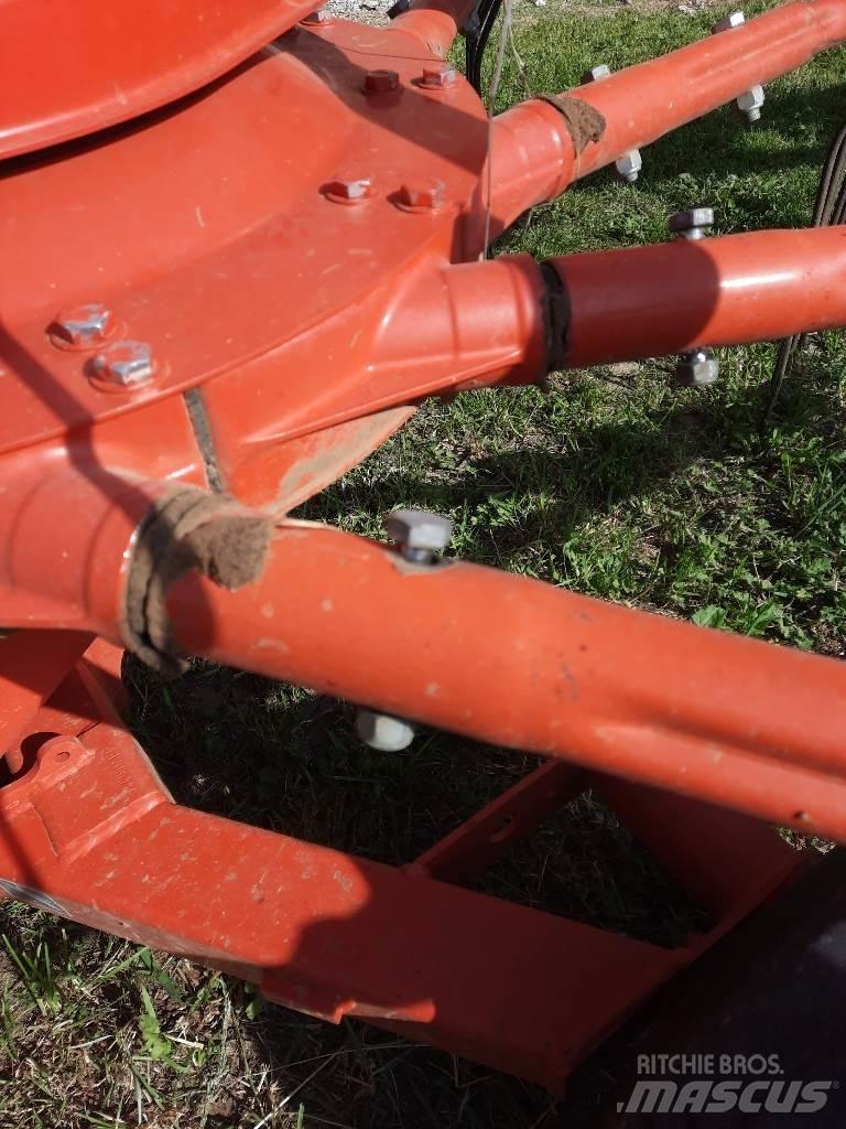 Kuhn GA6632 Уиндроуърс/Косачки за сено и др.
