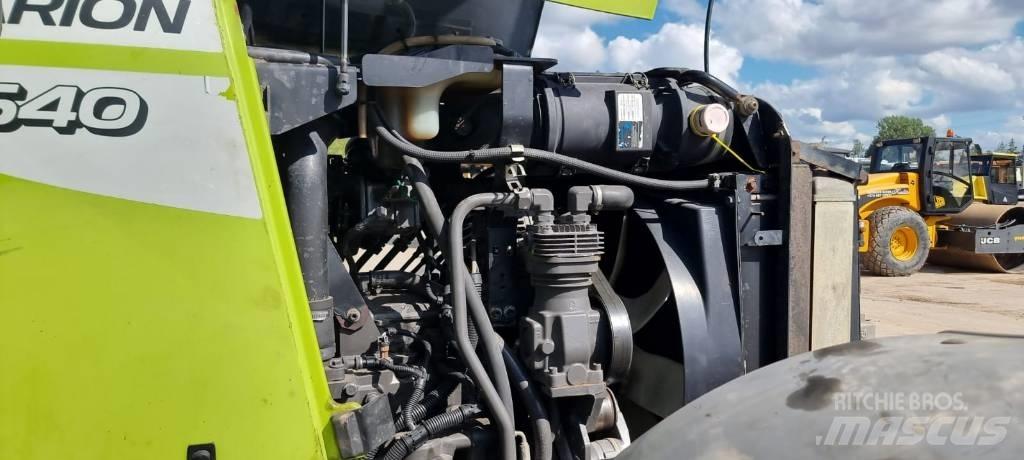 CLAAS Arion 640 Трактори
