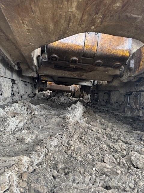 CAT D 10 N Верижни булдозери
