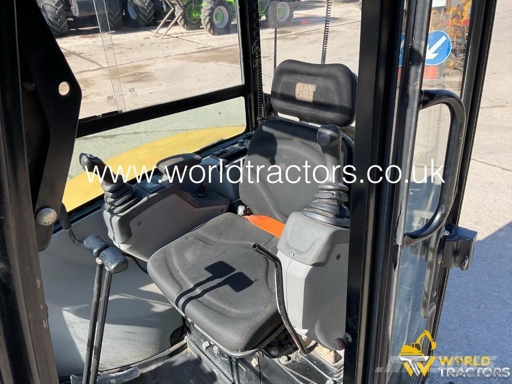 CAT 302.7 D CR Мини екскаватори < 7 т