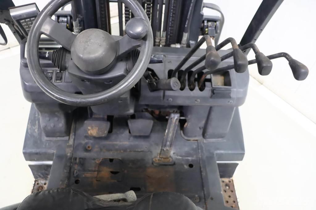 Nissan U1D2A20LQ Камиони с АГУ