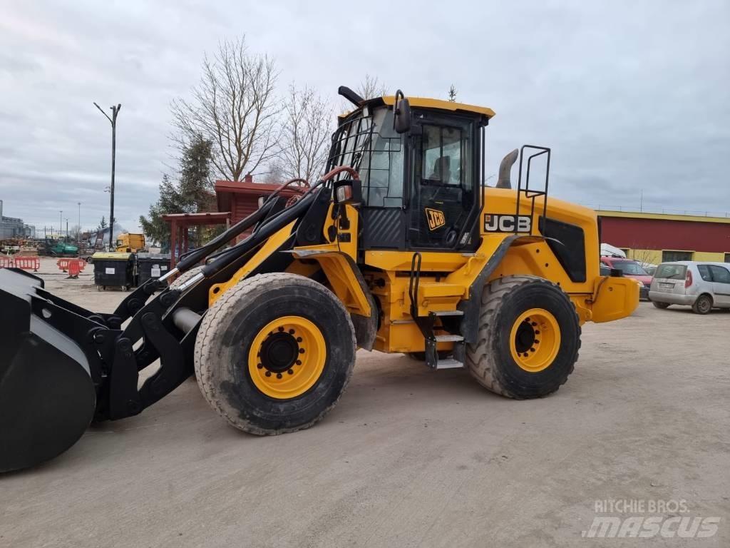 JCB 427 Колесни товарачи