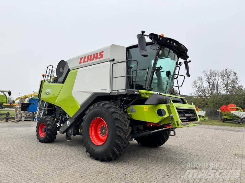CLAAS TRION 650 Комбайни