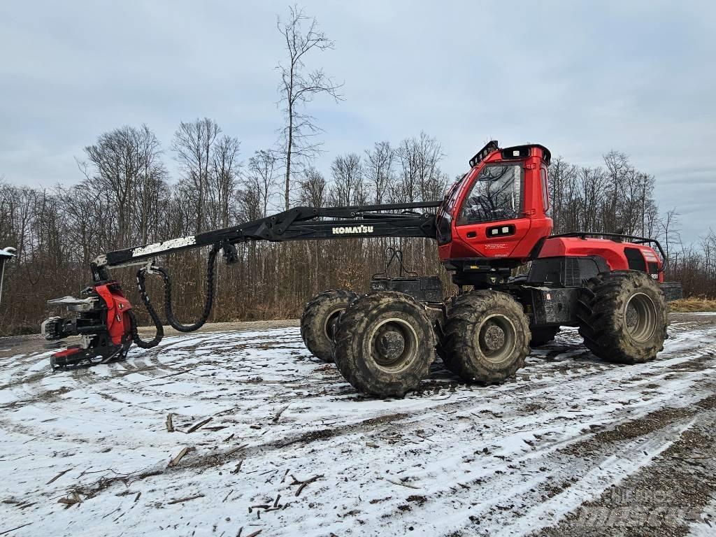 Komatsu 951 Харвестери