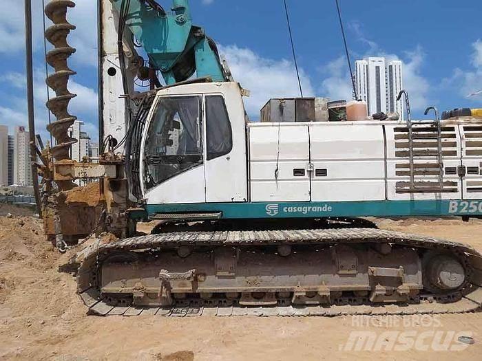 Casagrande B250 Апаратура за повърхностна редова сеидба