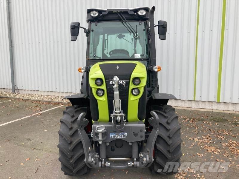 CLAAS NEXOS 260 L Трактори