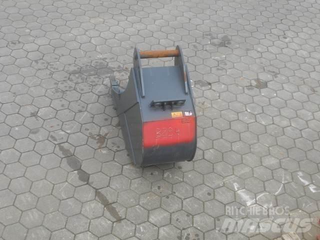  TIEFLÖFFEL 600 MM, Товарачи със заден ескаватор