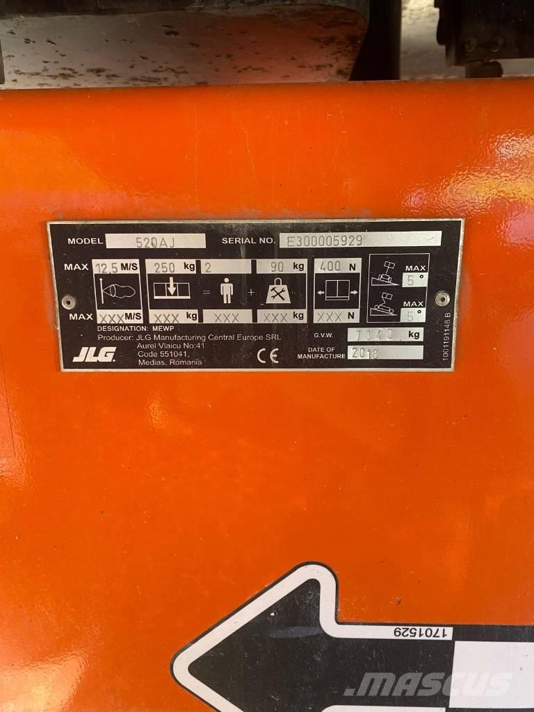 JLG 520 AJ Съчленени стрелови подемници