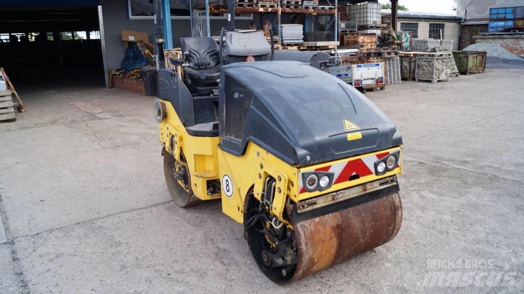 Bomag BW 100 AD-5 Двойни барабанни ролки
