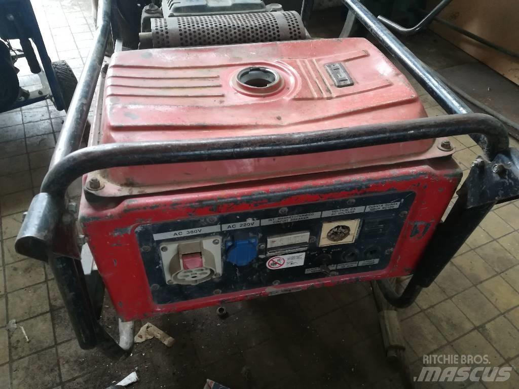 Honda ECT 10 Бензинови генератори
