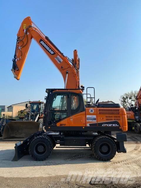 Doosan DX 210 W Колесни екскаватори