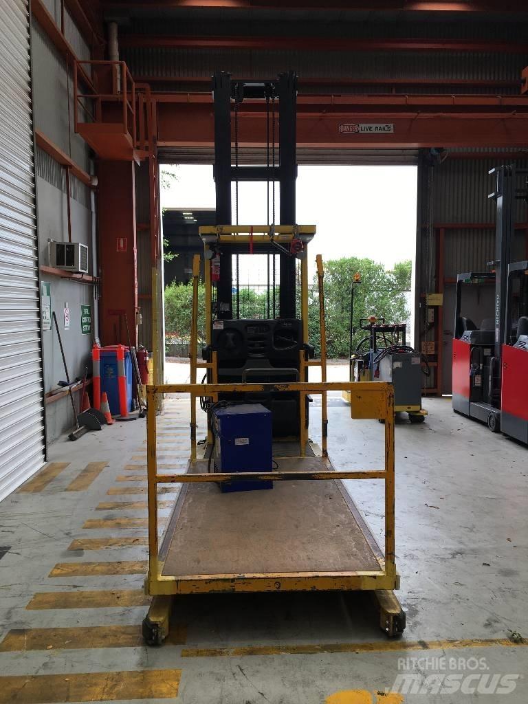 Hyster R30XMF3 Машини за комисиониране високоповдигачи