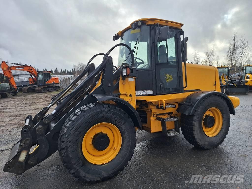 JCB 412 S Колесни товарачи