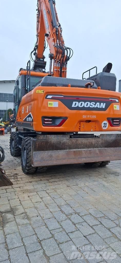Doosan DX 190 W-7 Колесни екскаватори