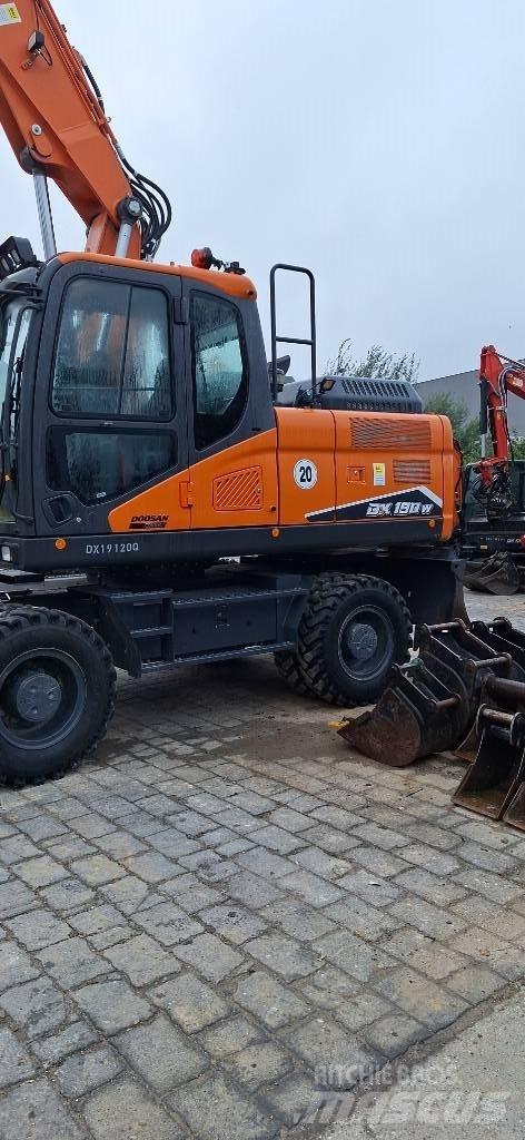 Doosan DX 190 W-7 Колесни екскаватори