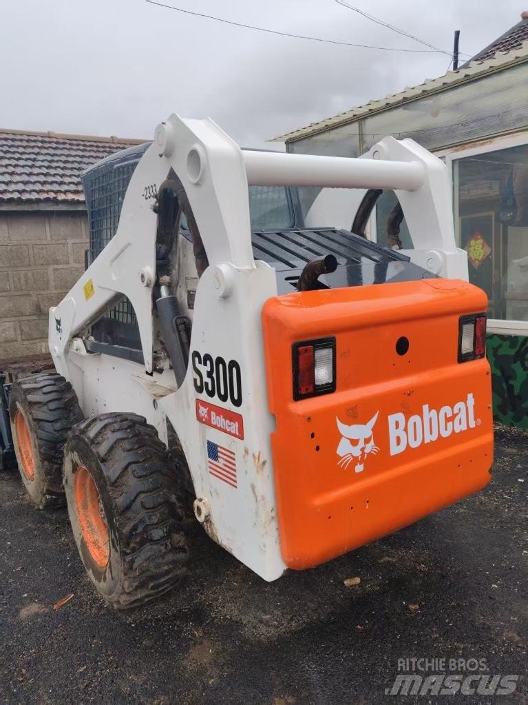 Bobcat S 300 Мини товарачи
