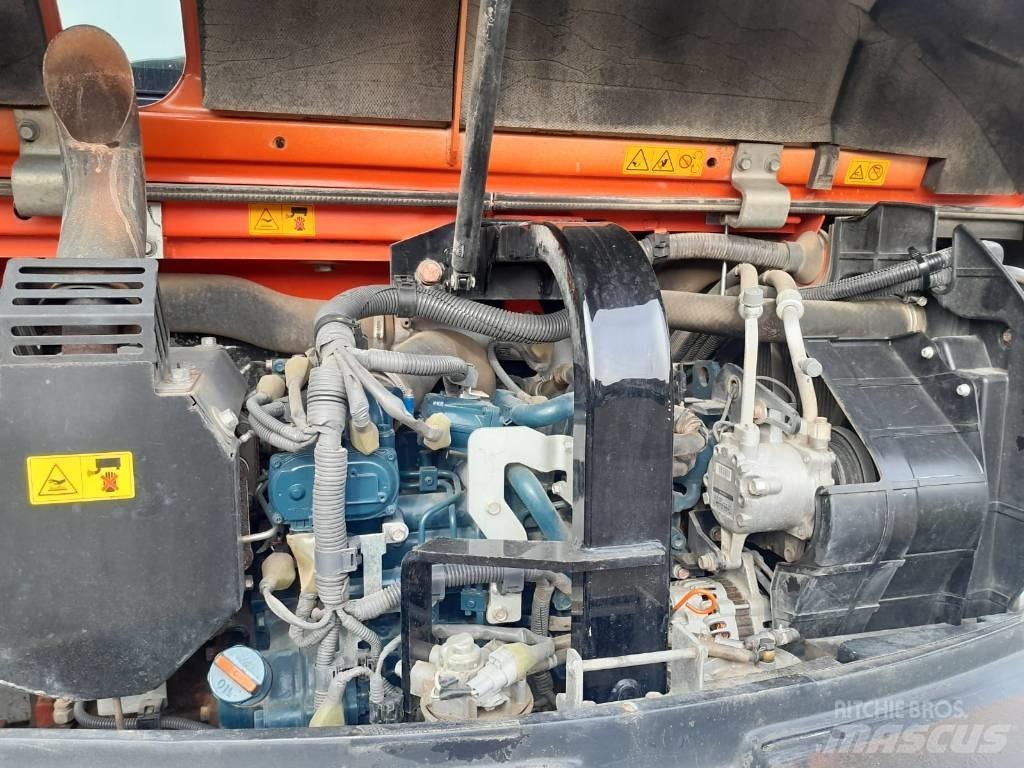 Kubota KX 080-4 Средни екскаватори 7т - 12т