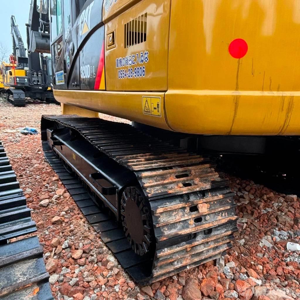CAT 320 D Верижен екскаватор