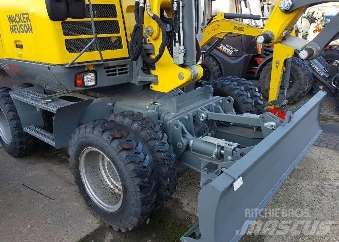 Neuson EW100 Мини екскаватори < 7 т