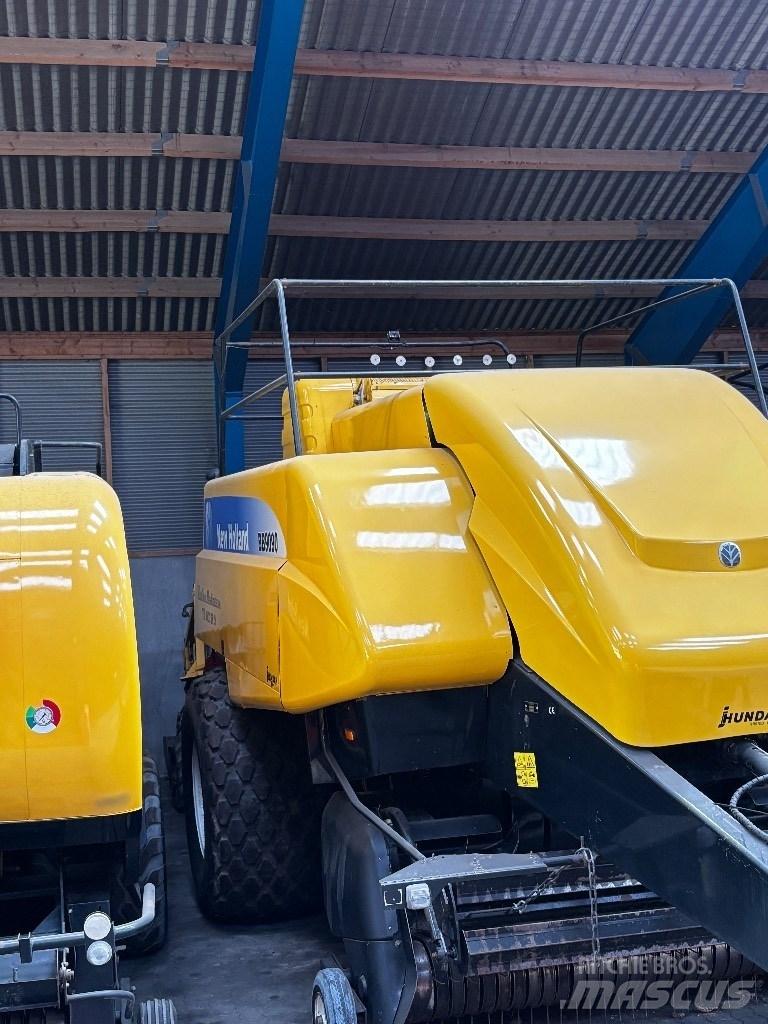 New Holland BB 9090 Балопреси квадратни
