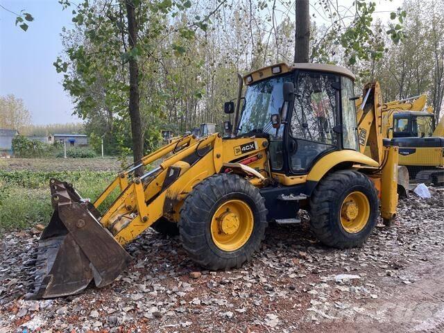 JCB 4CX Товарач със заден ексватор