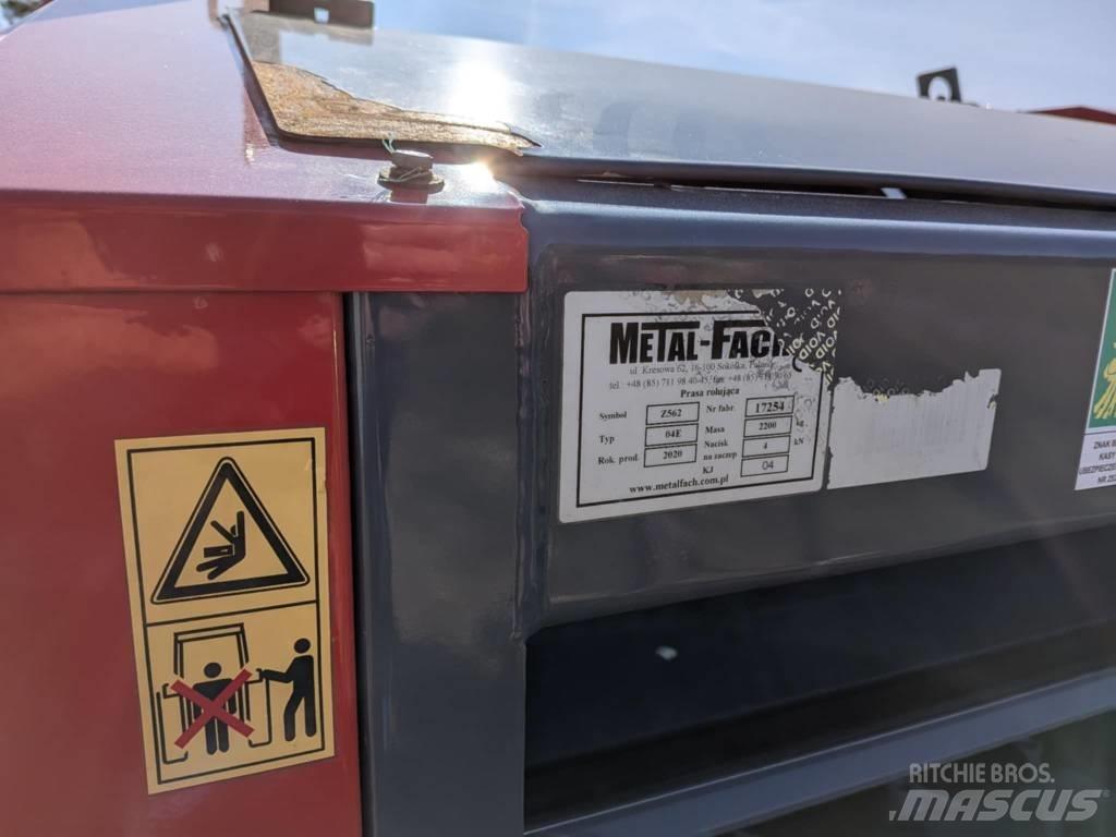 Metal-Fach Z562 Сламопреси за кръгли бали
