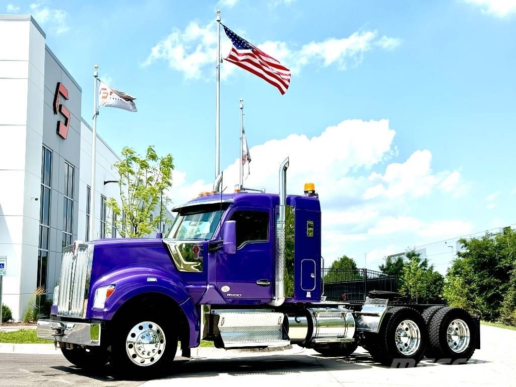 Kenworth W 990 Влекачи