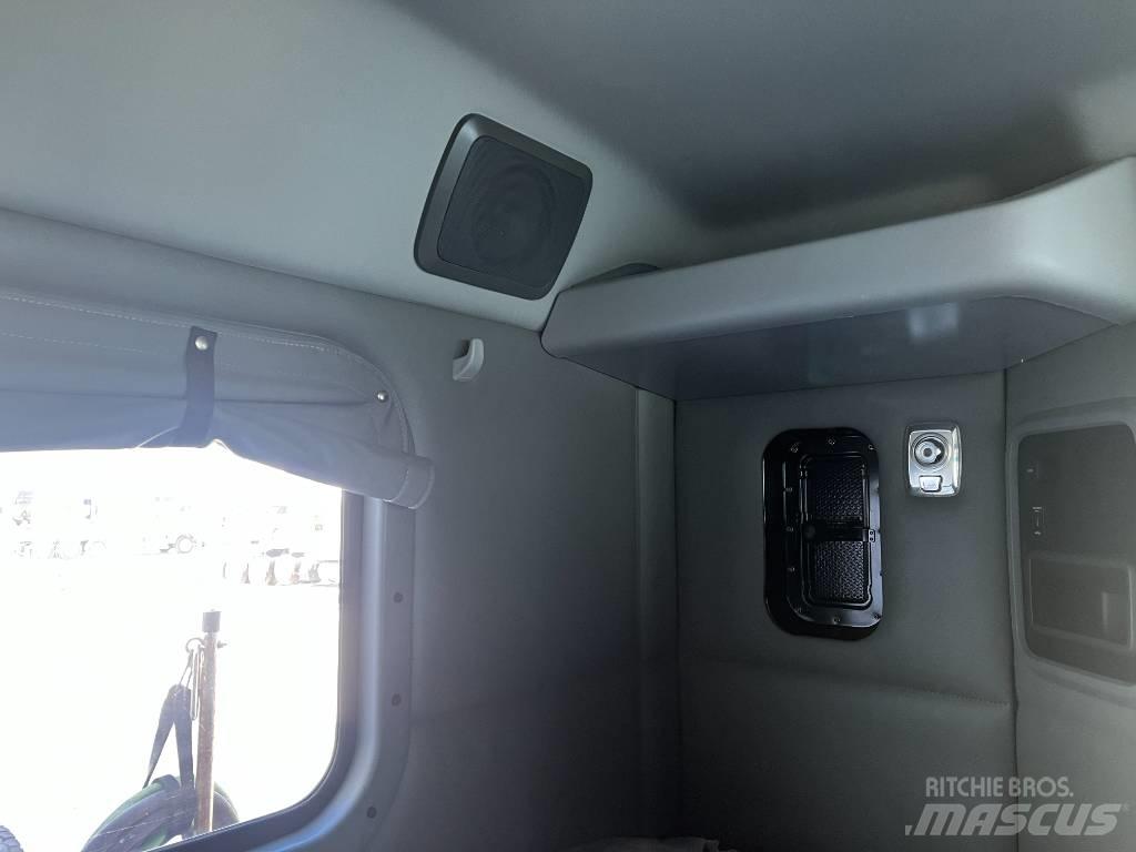 Kenworth W 990 Влекачи