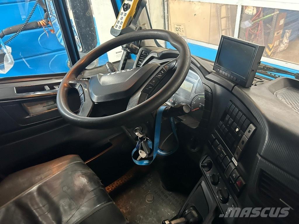Iveco Trakker 450 Камиони със скипов подемник