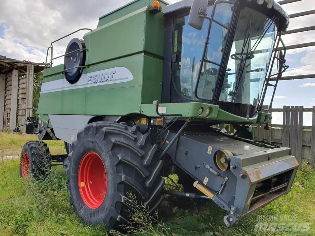 Fendt 5220 E Комбайни