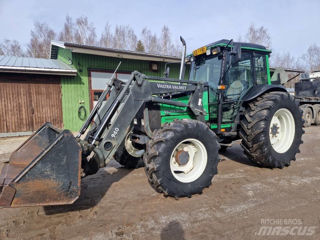 Valtra Valmet 900 Трактори