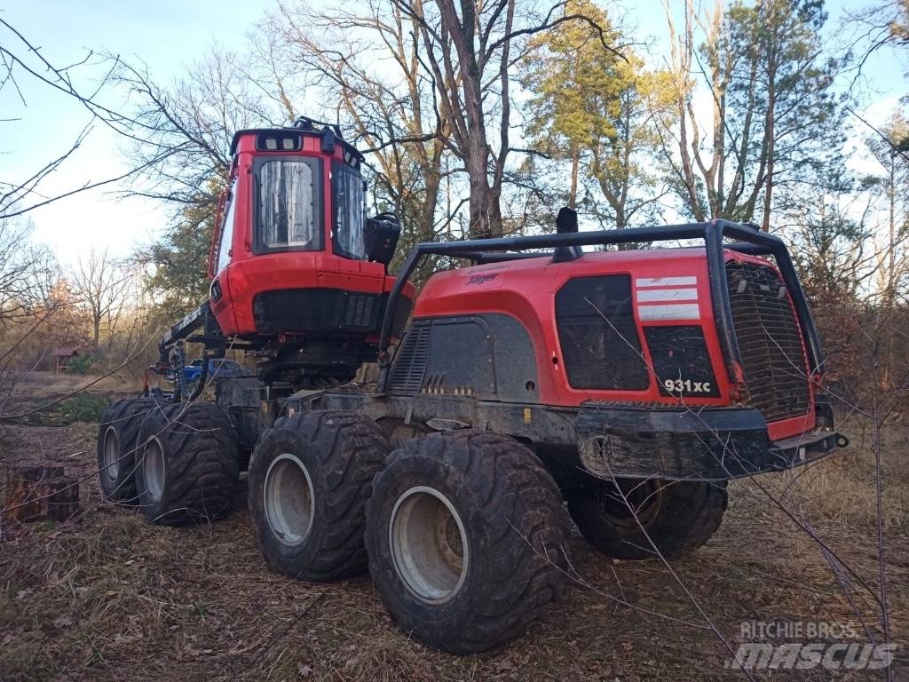 Komatsu 931 XC Харвестери