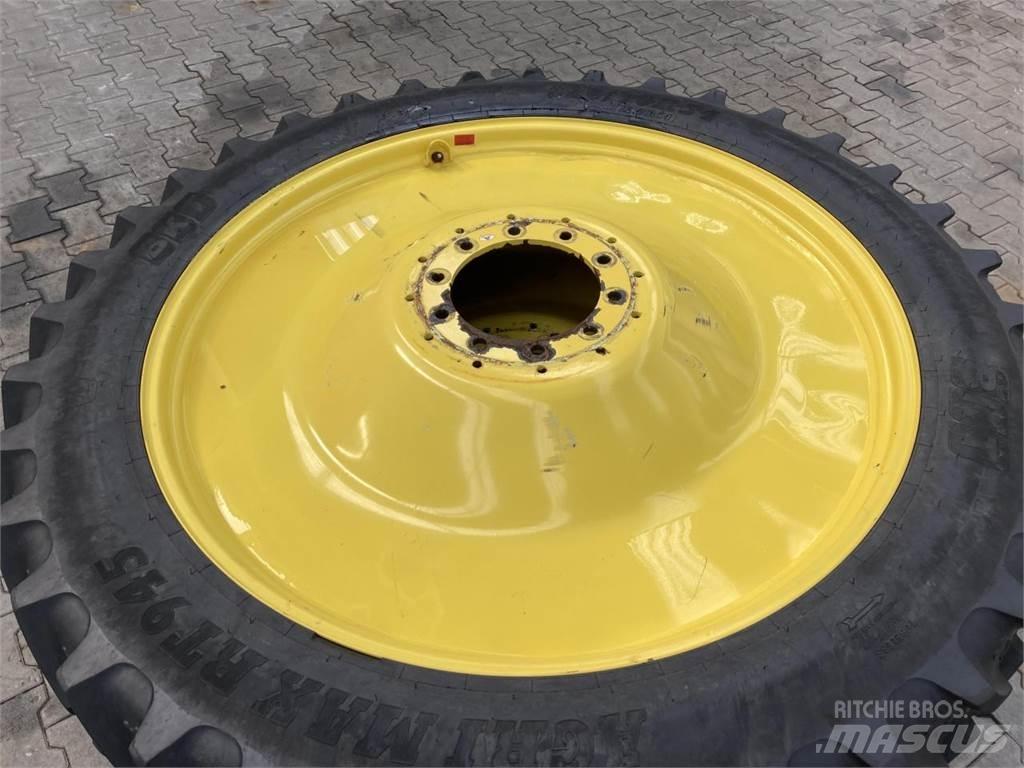 BKT 320/90R54 Колелета/Гуми