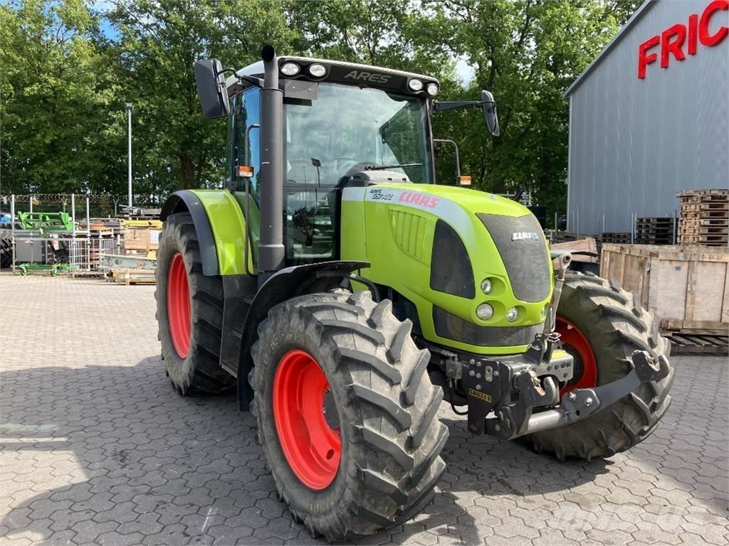 CLAAS Ares 657 Трактори