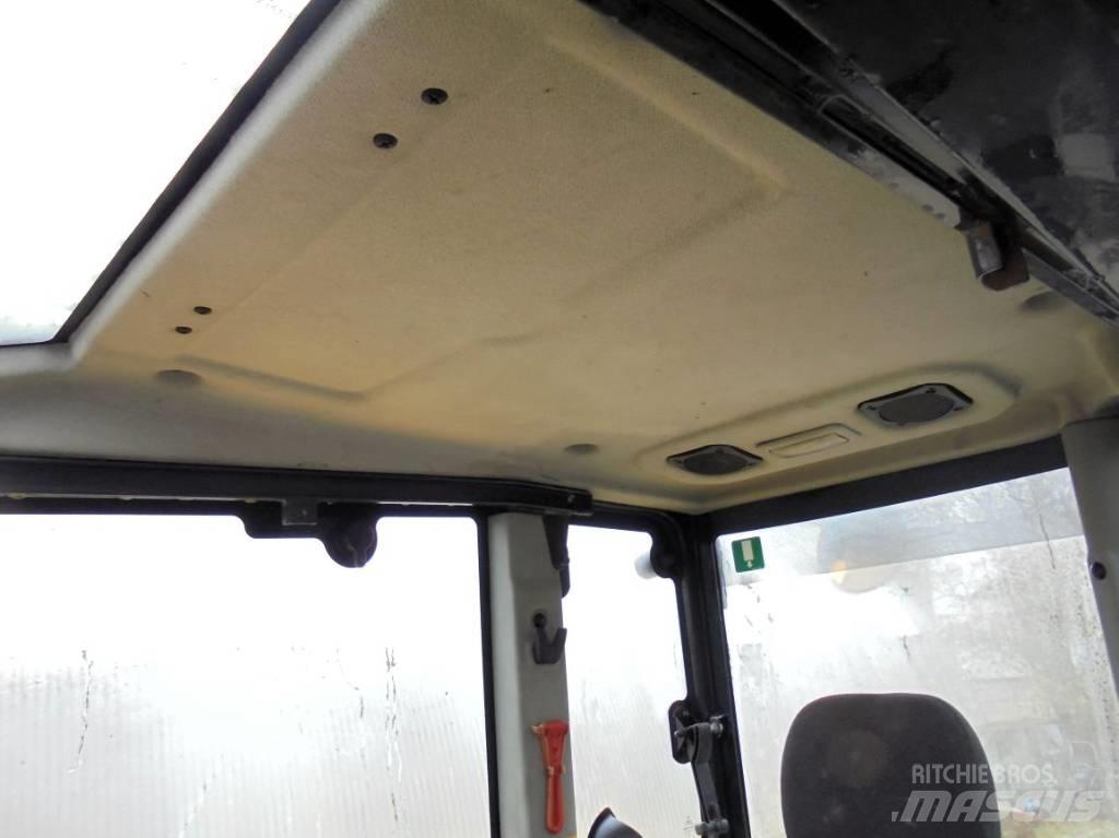 Komatsu PC 80 MR-3 Средни екскаватори 7т - 12т