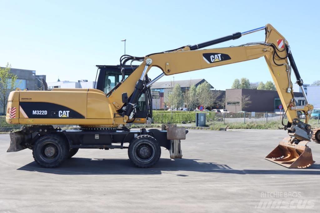 CAT M322D Колесни екскаватори