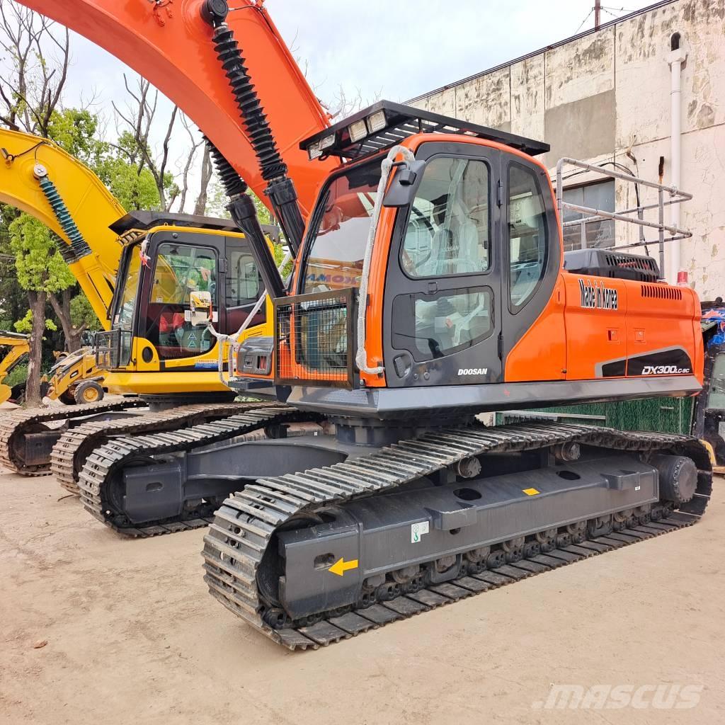 Doosan DX 300 Верижен екскаватор