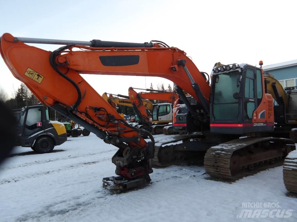 Doosan DX 235 Верижен екскаватор