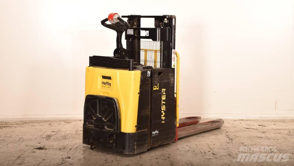 Hyster P2.0SD Транспалетни колички с платформи