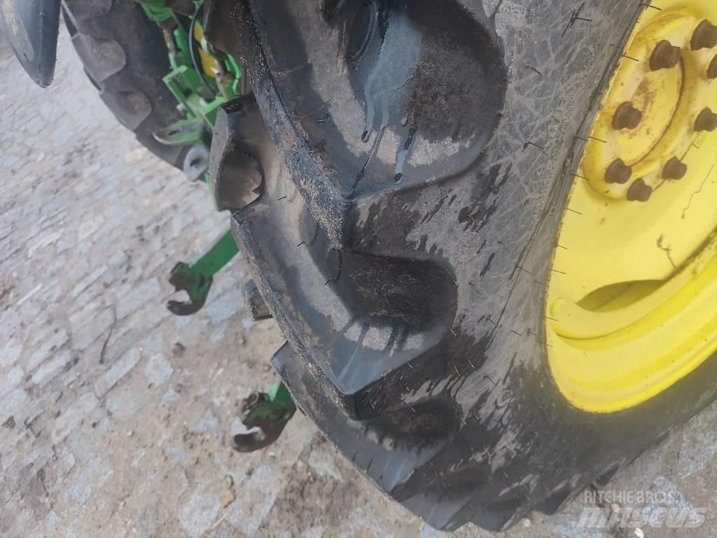 John Deere 6420 Трактори