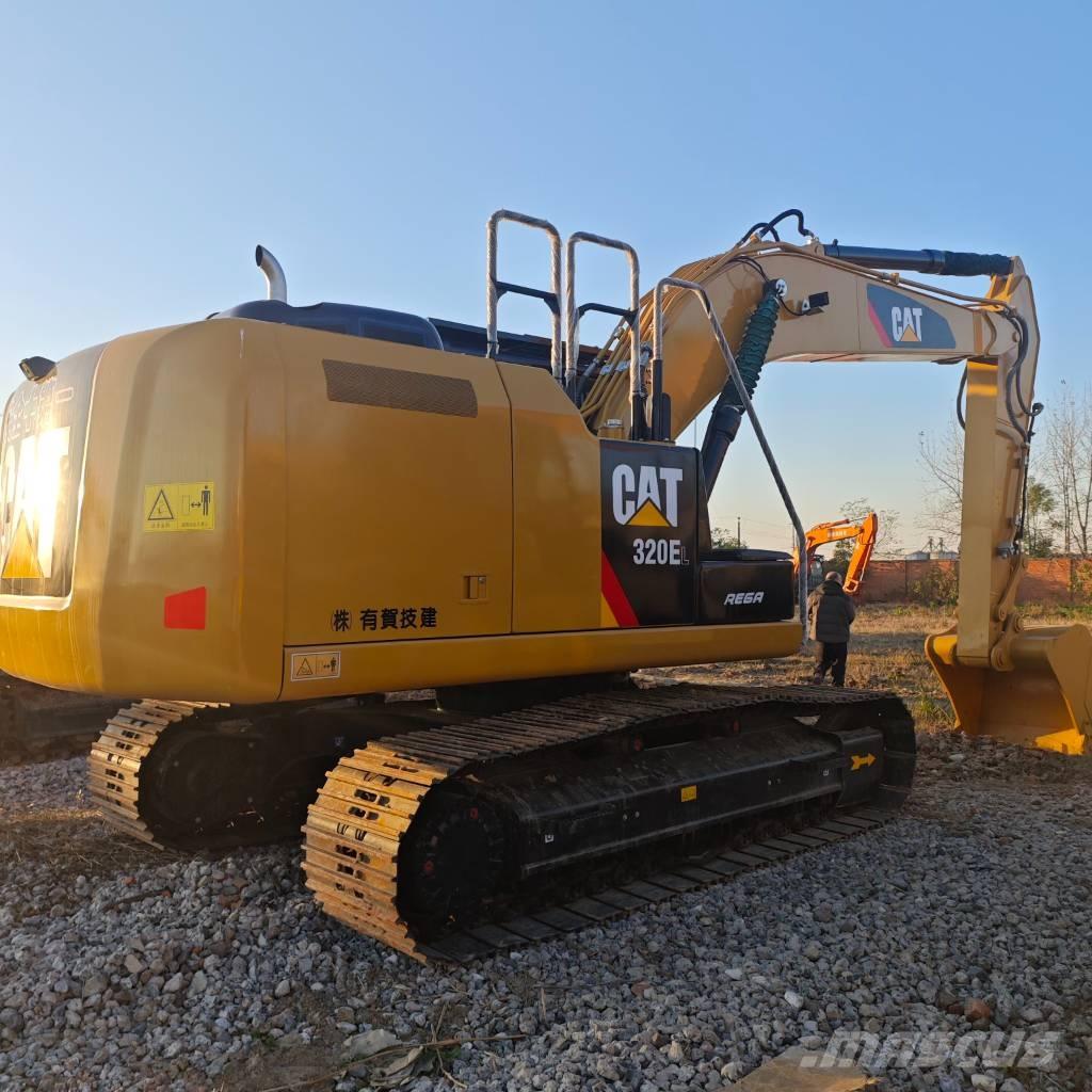 CAT 320 Верижен екскаватор