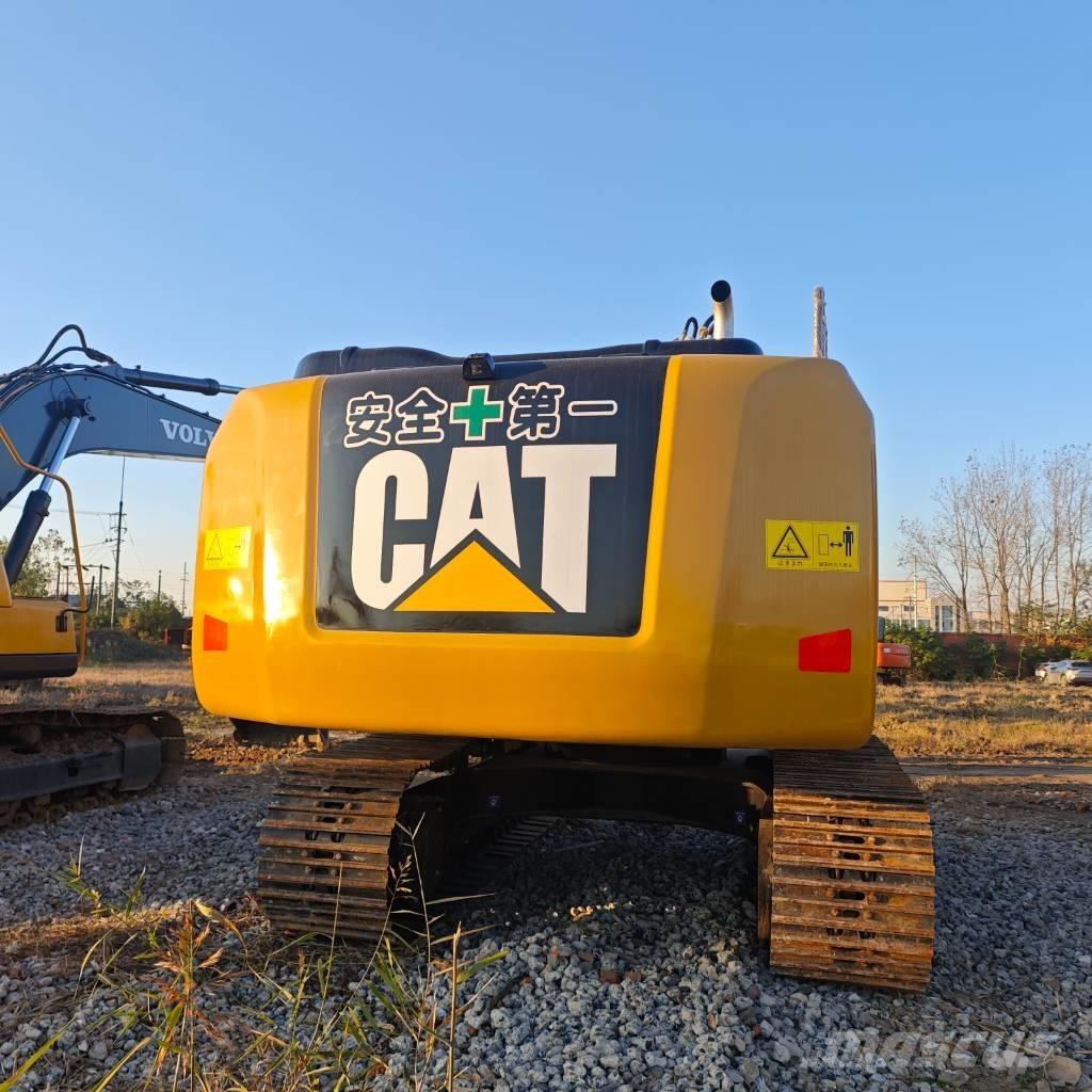 CAT 320 Верижен екскаватор