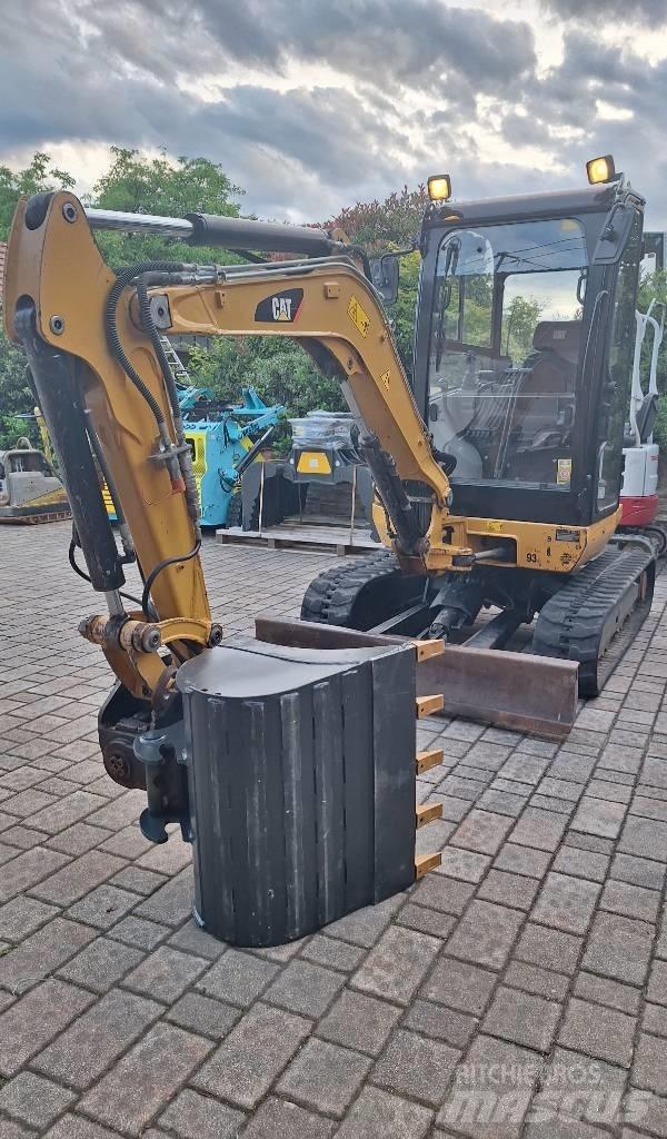 CAT 302.7 D CR Мини екскаватори < 7 т