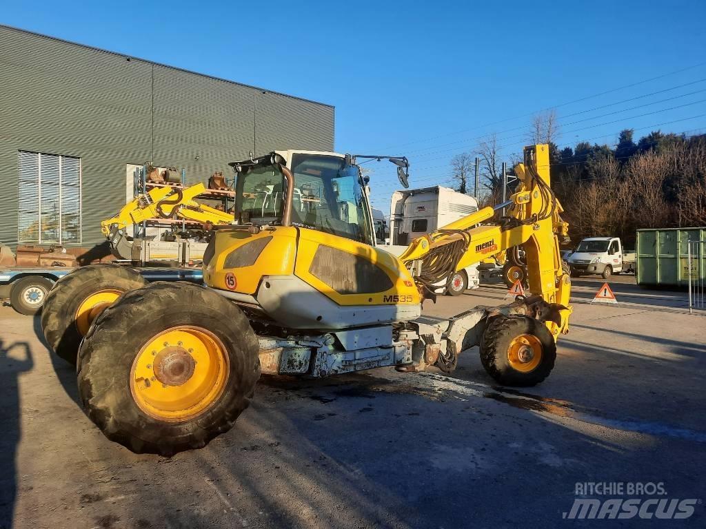 Menzi Muck M535 Колесни екскаватори