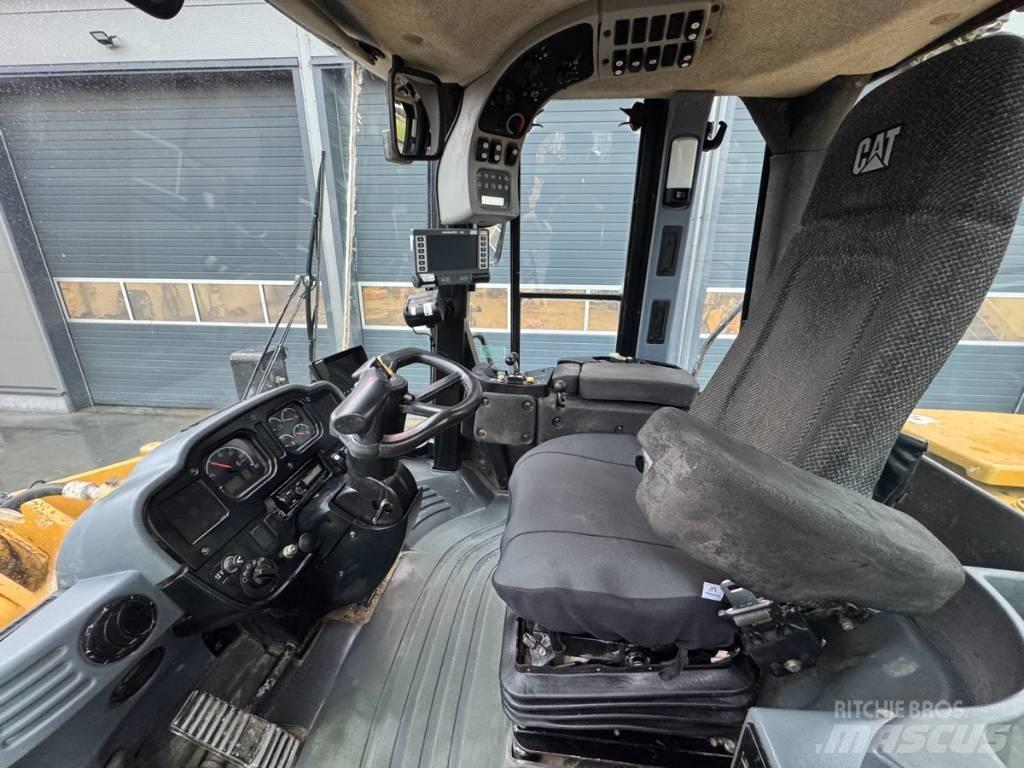 CAT 962 H Колесни товарачи